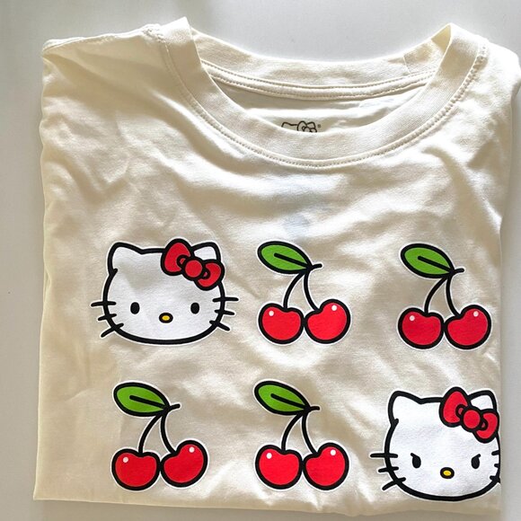 NWOT Hello Kitty Lightweight Cotton T-Shirt - Picture 3 of 6